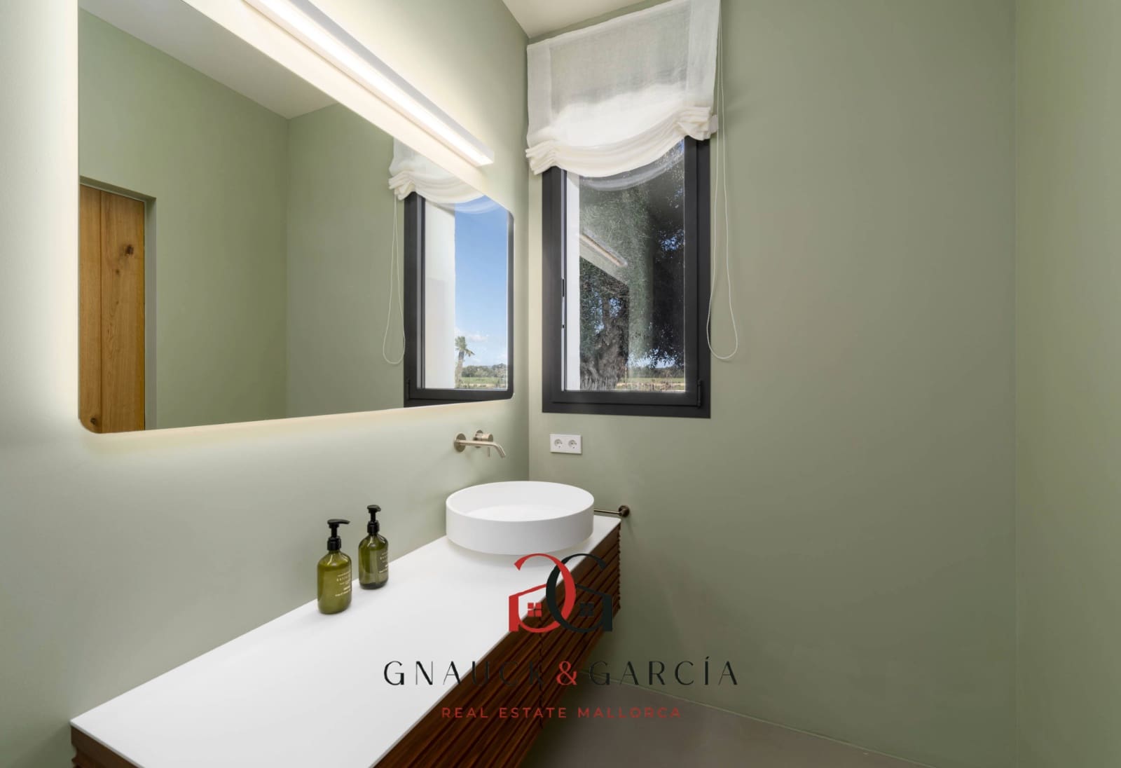 6 bedroom Finca/Country House for sale in Campos with pool - € 3,950,000 (Ref: 9646072)