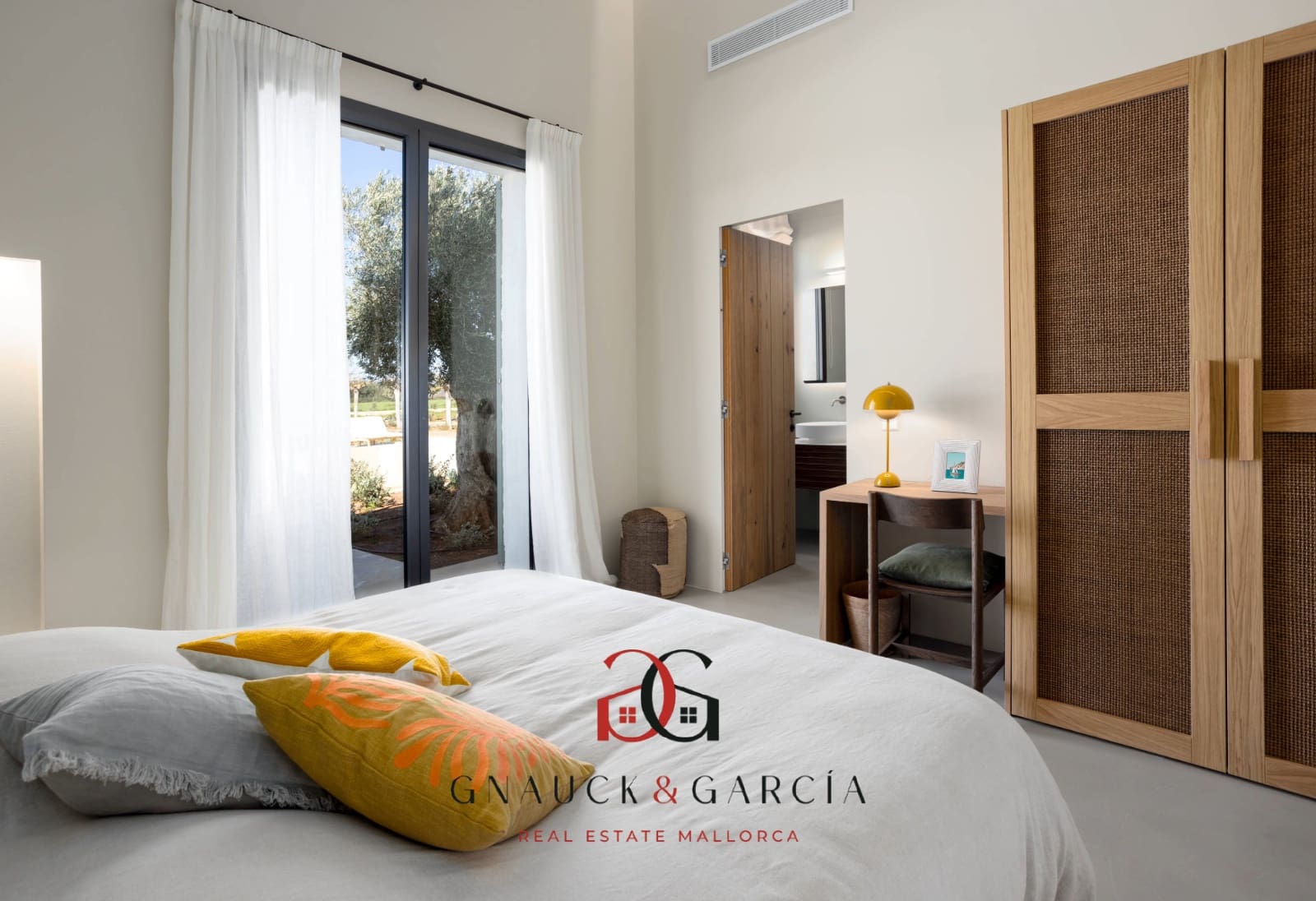 6 bedroom Finca/Country House for sale in Campos with pool - € 3,950,000 (Ref: 9646072)