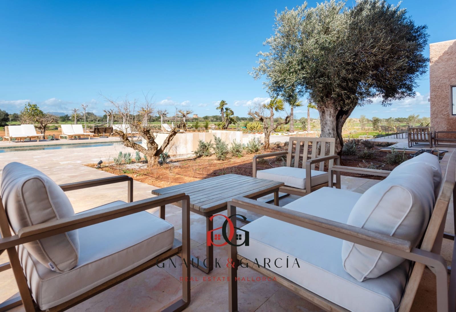 6 bedroom Finca/Country House for sale in Campos with pool - € 3,950,000 (Ref: 9646072)