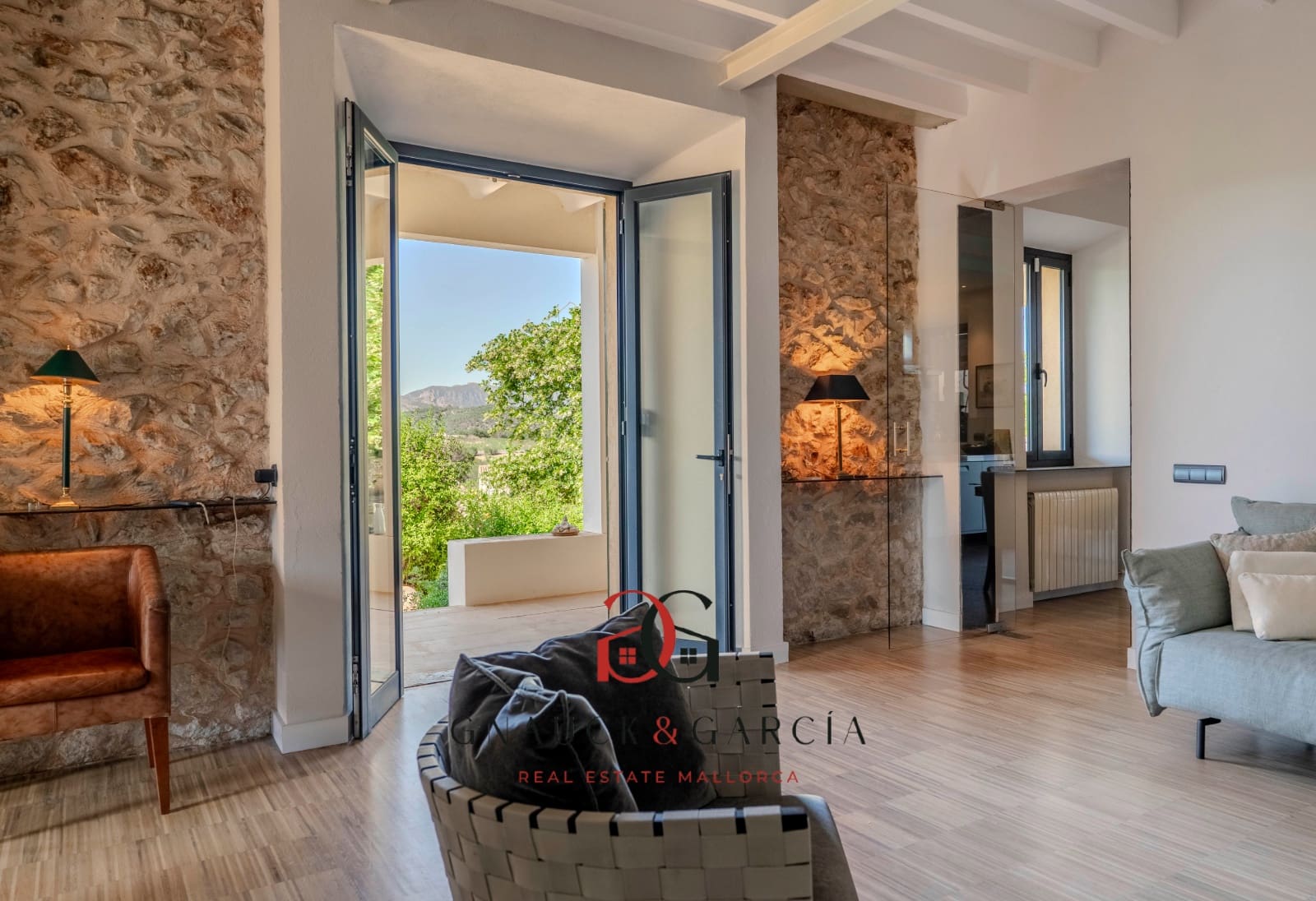 4 quarto Apartamento para venda em Establiments com piscina garagem - 1 200 000 € (Ref: 9720553)