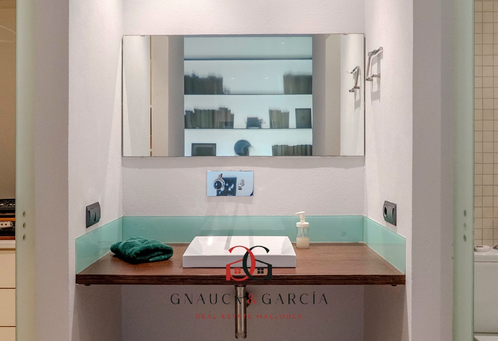 4 quarto Apartamento para venda em Establiments com piscina garagem - 1 200 000 € (Ref: 9720553)