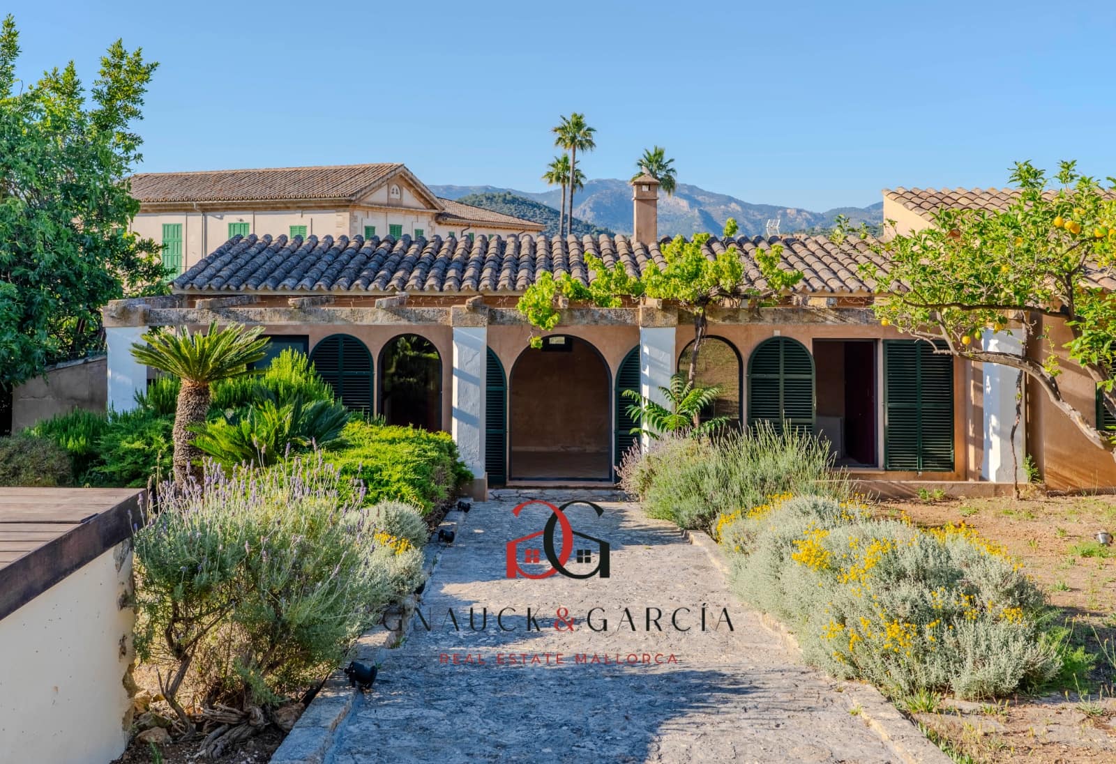 4 quarto Apartamento para venda em Establiments com piscina garagem - 1 200 000 € (Ref: 9720553)