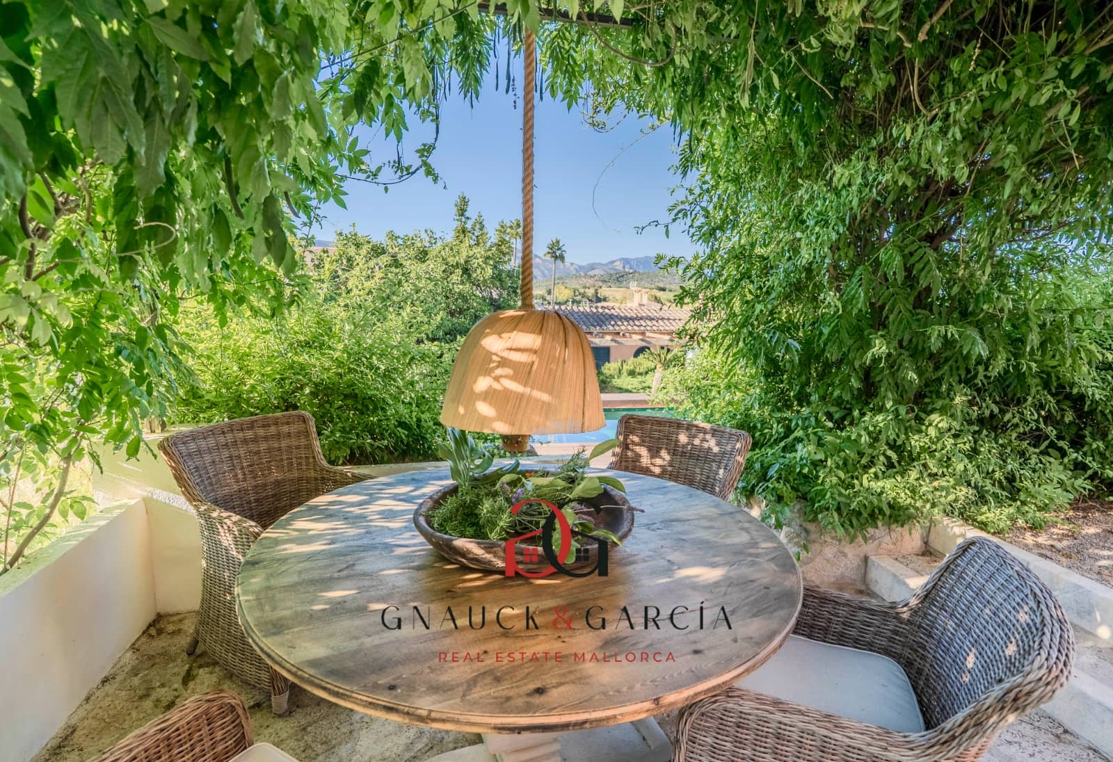 4 quarto Apartamento para venda em Establiments com piscina garagem - 1 200 000 € (Ref: 9720553)