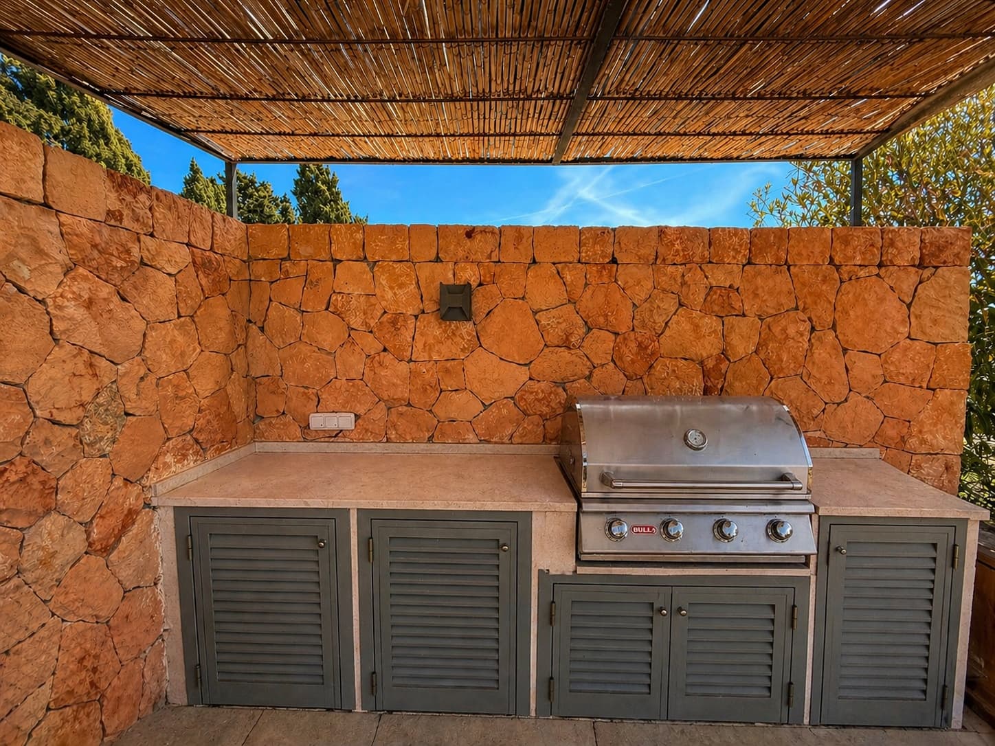 3 sypialnia Finka/Dom wiejski na sprzedaż w Llucmajor z basenem - 1 198 000 € (Ref: 9810788)