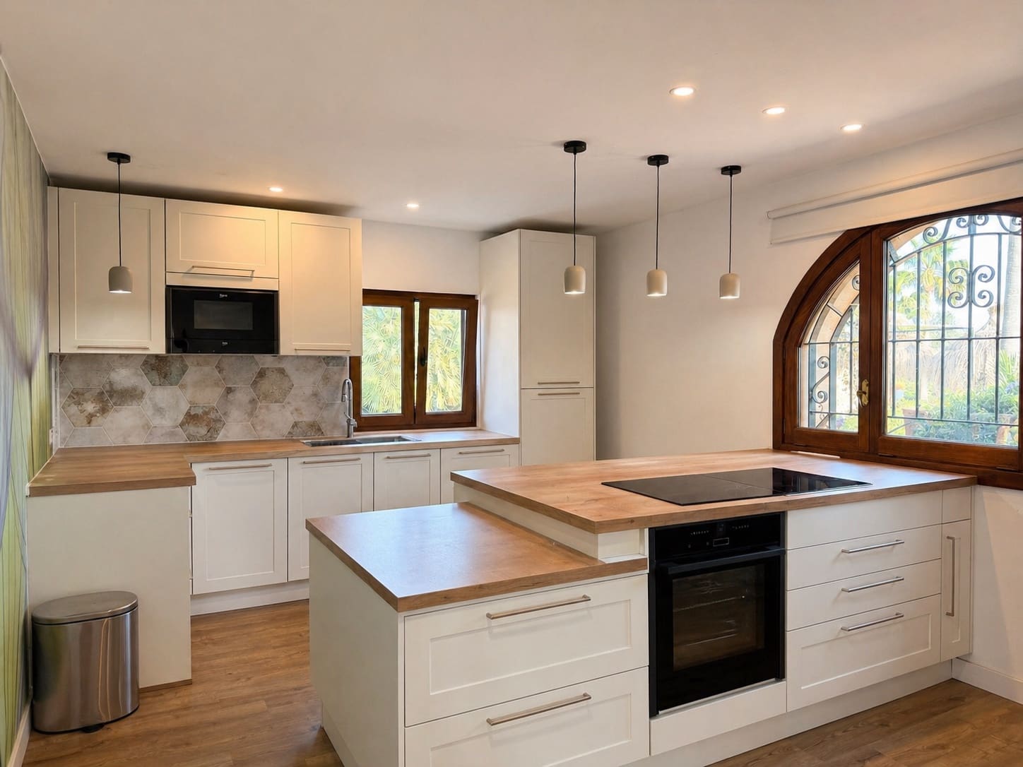 3 sypialnia Finka/Dom wiejski na sprzedaż w Llucmajor z basenem - 1 198 000 € (Ref: 9810788)