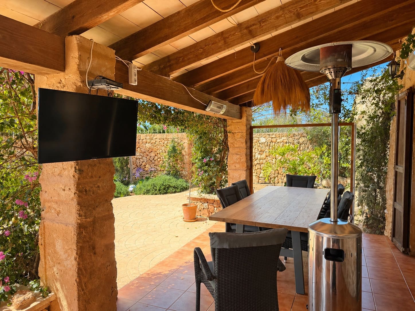 3 sypialnia Finka/Dom wiejski na sprzedaż w Llucmajor z basenem - 1 198 000 € (Ref: 9810788)