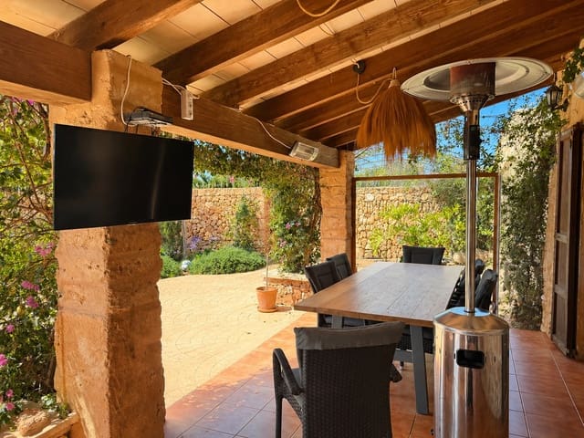 3 sypialnia Finka/Dom wiejski na sprzedaż w Llucmajor z basenem - 1 198 000 € (Ref: 9810788)