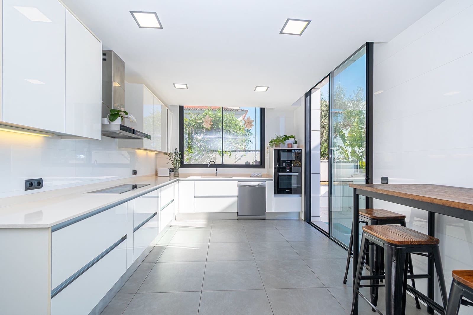 4 quarto Moradia para venda em Palma de Mallorca com piscina garagem - 1 875 000 € (Ref: 9863601)