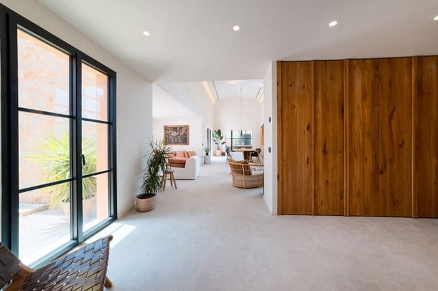 Chalet de 4 habitaciones en Santa María del Camí en venta con piscina garaje - 5.500.000 € (Ref: 9883598)