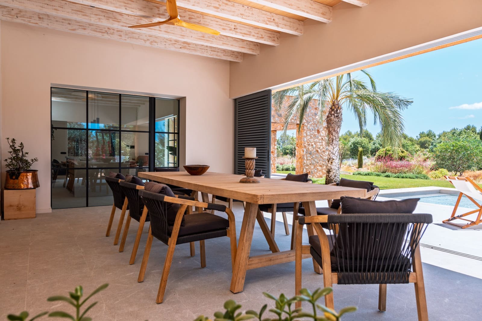 4 bedroom Villa for sale in Santa Maria del Cami with pool garage - € 5,500,000 (Ref: 9883598)