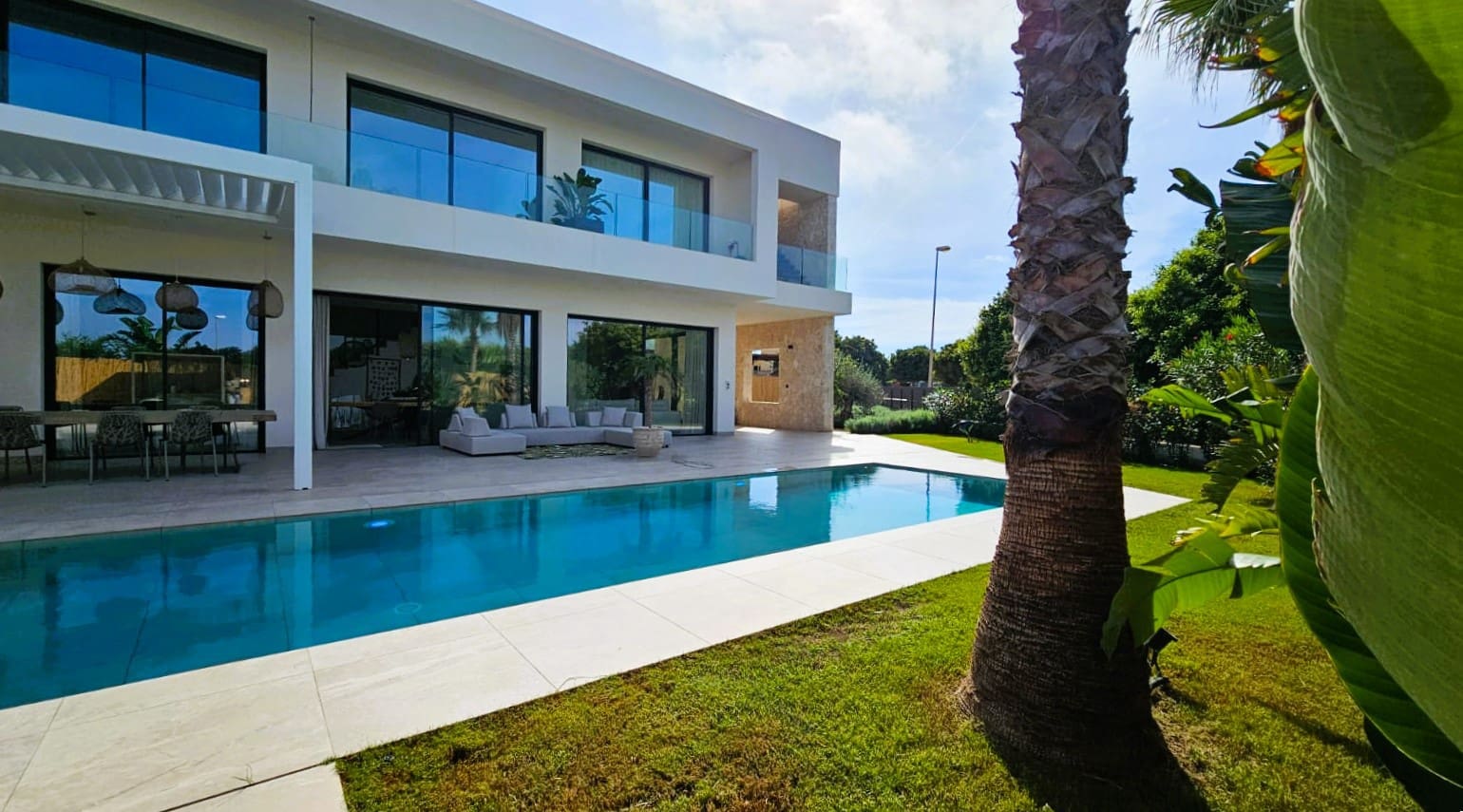 4 bedroom Villa for sale in Puig de Ros with pool garage - € 2,950,000 (Ref: 9932113)