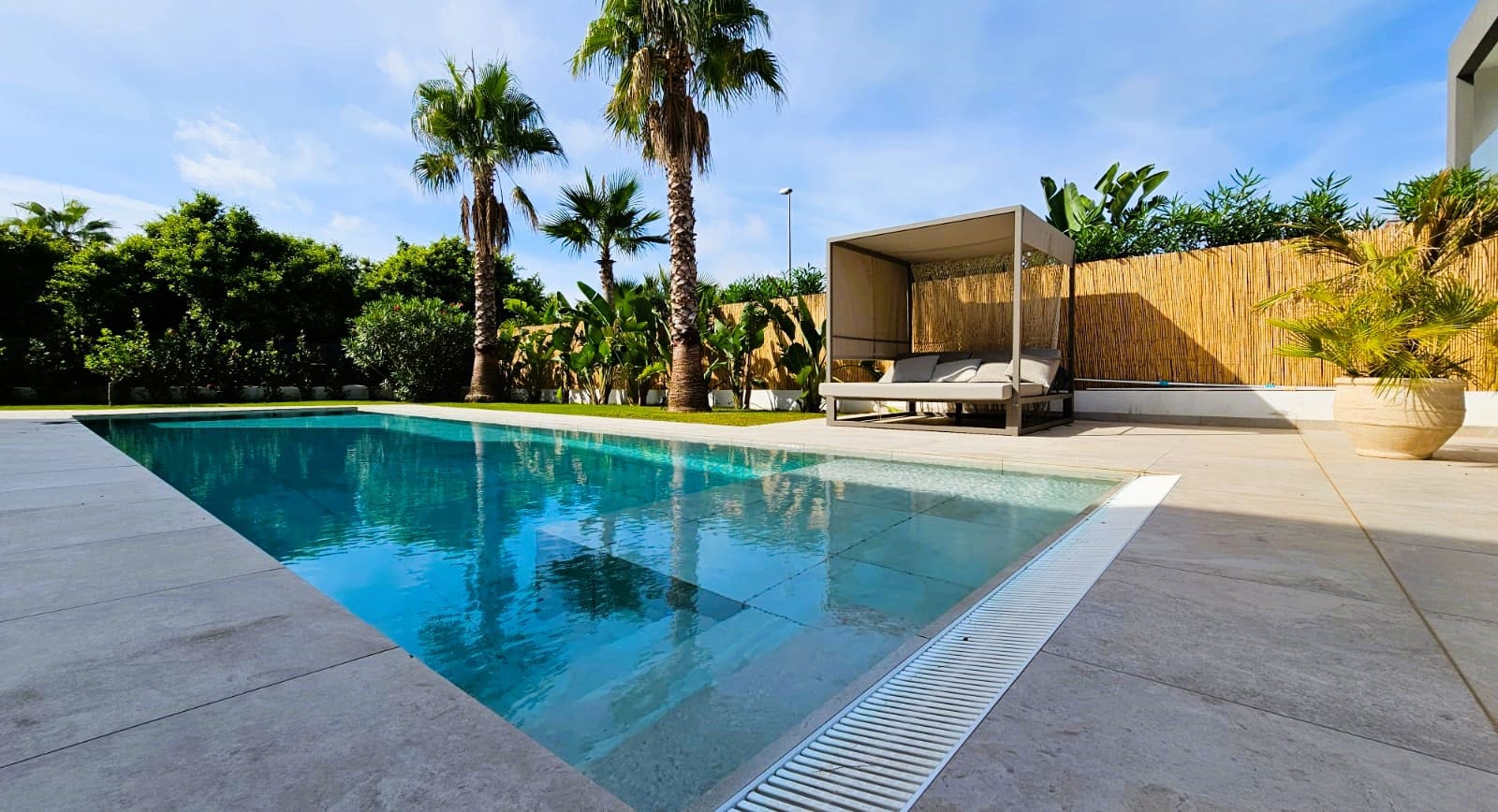 4 bedroom Villa for sale in Puig de Ros with pool garage - € 2,950,000 (Ref: 9932113)