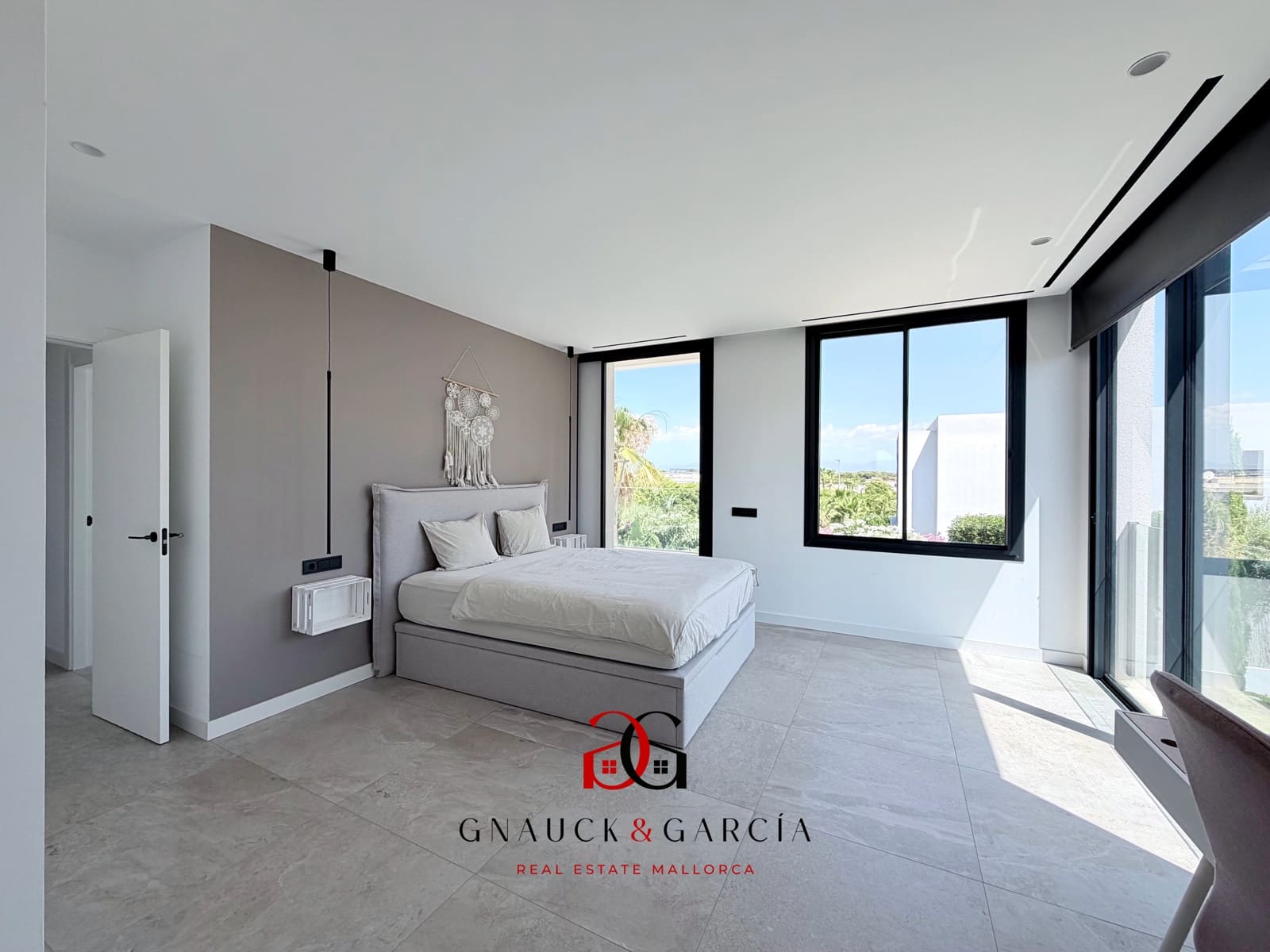 4 bedroom Villa for sale in Puig de Ros with pool garage - € 2,950,000 (Ref: 9932113)