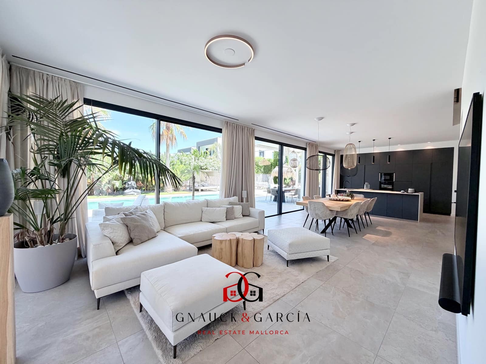4 bedroom Villa for sale in Puig de Ros with pool garage - € 2,950,000 (Ref: 9932113)