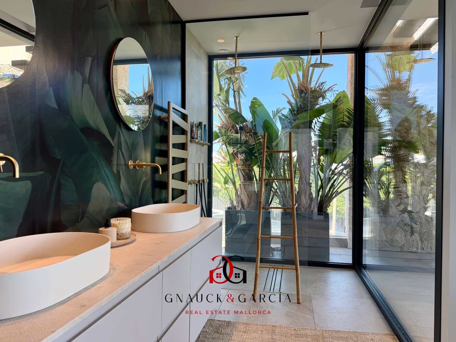 4 bedroom Villa for sale in Puig de Ros with pool garage - € 2,950,000 (Ref: 9932113)