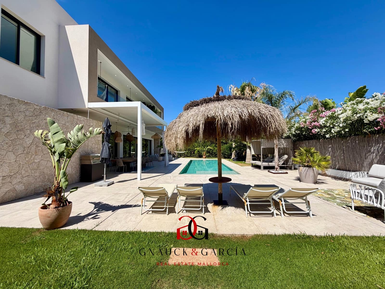 4 bedroom Villa for sale in Puig de Ros with pool garage - € 2,950,000 (Ref: 9932113)