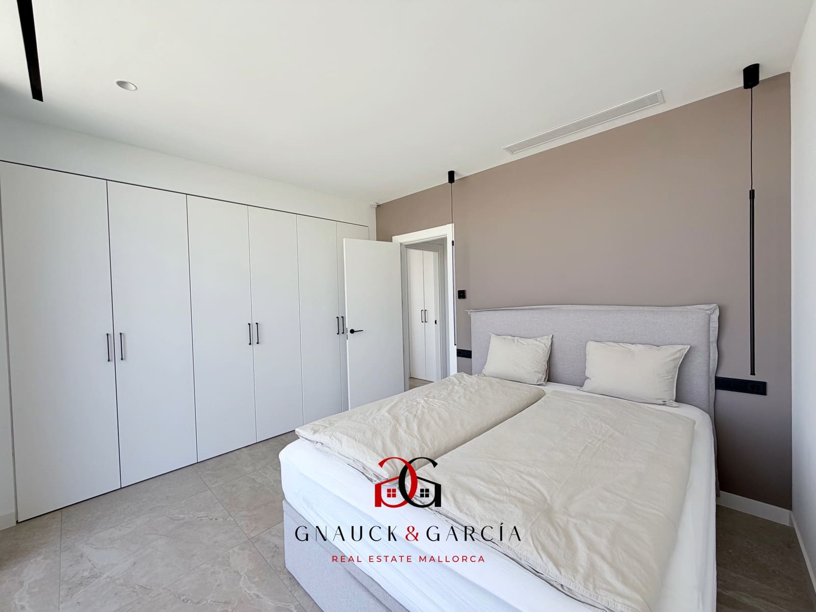 4 bedroom Villa for sale in Puig de Ros with pool garage - € 2,950,000 (Ref: 9932113)
