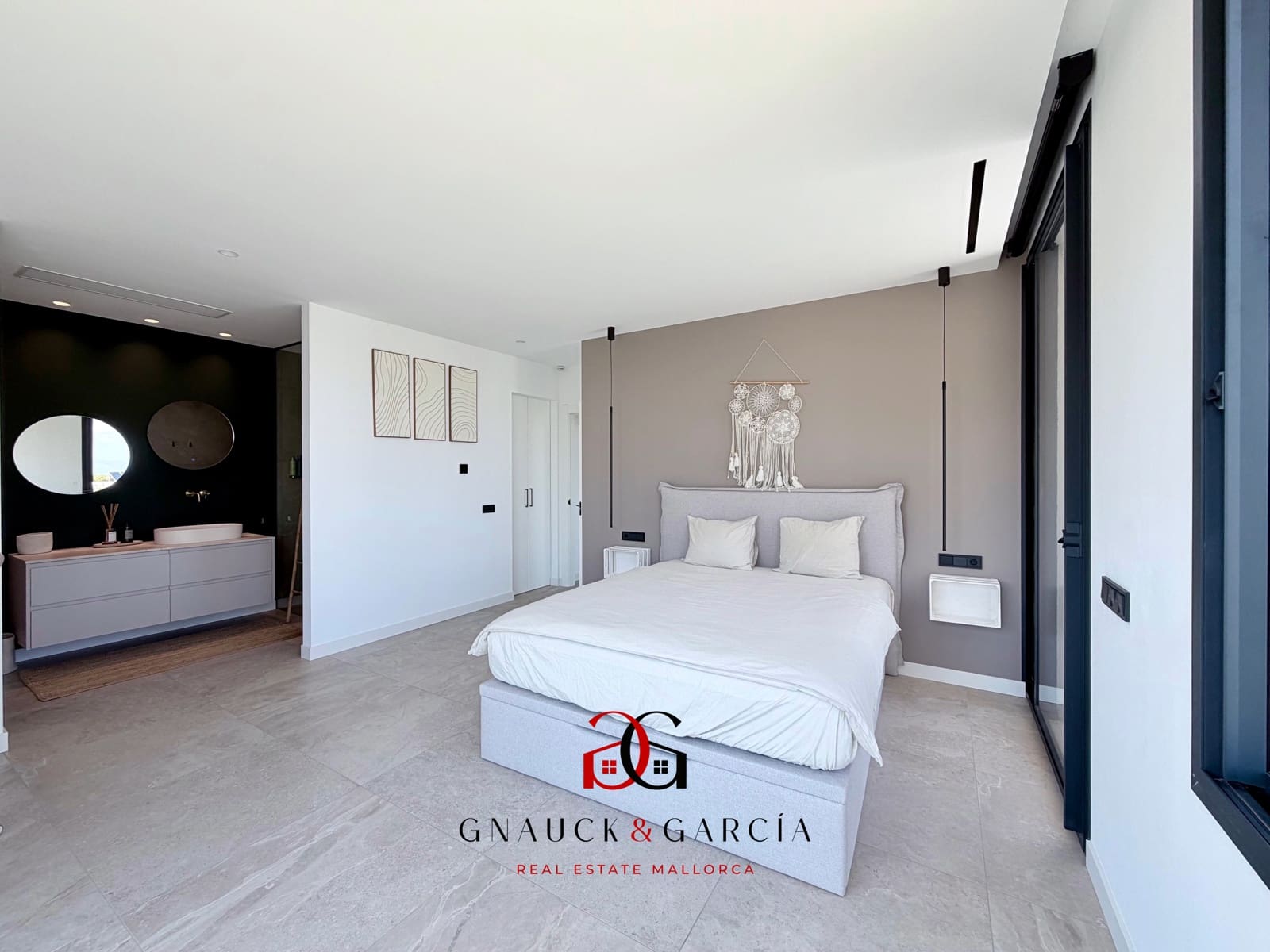 4 bedroom Villa for sale in Puig de Ros with pool garage - € 2,950,000 (Ref: 9932113)