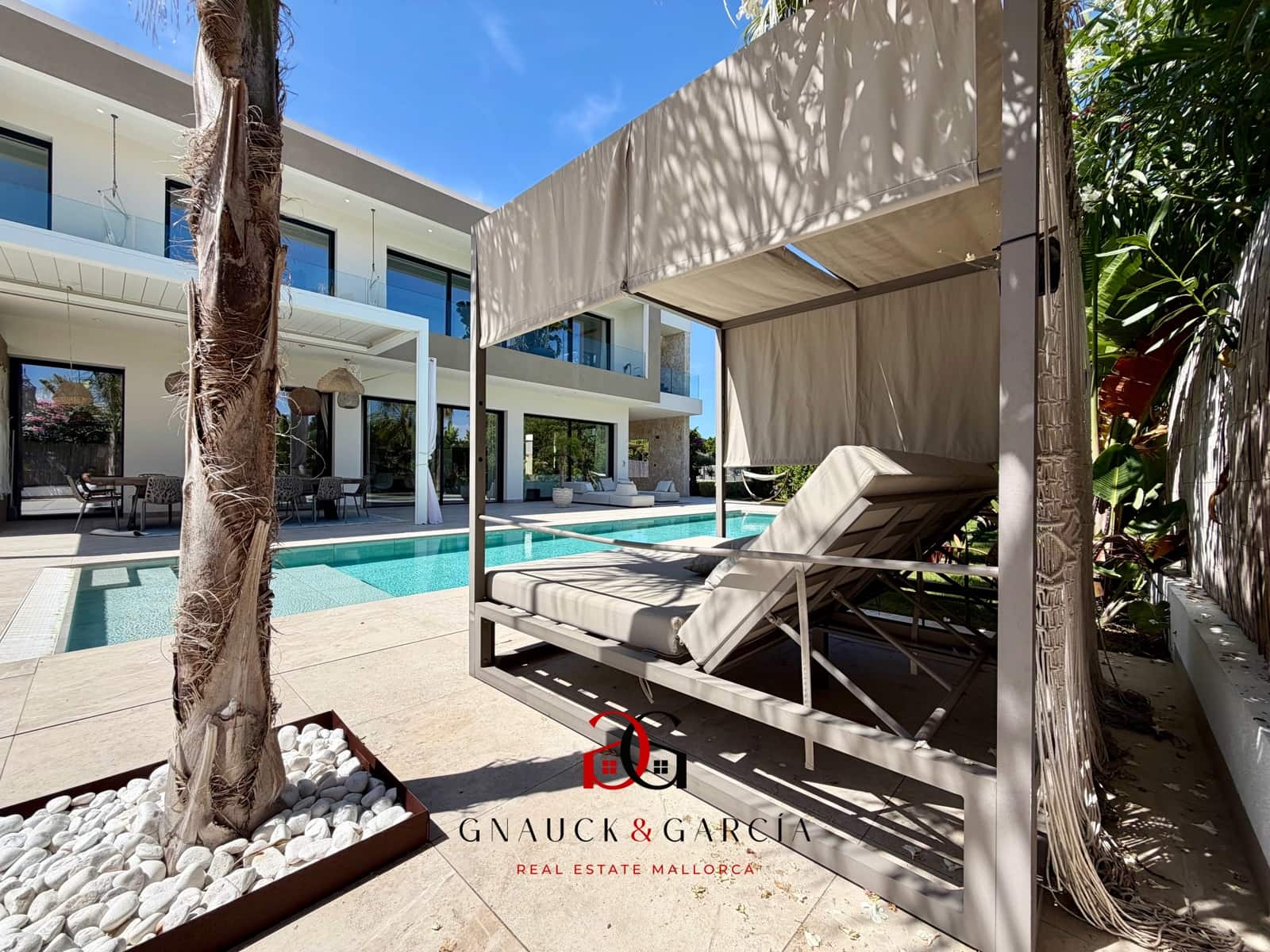 4 bedroom Villa for sale in Puig de Ros with pool garage - € 2,950,000 (Ref: 9932113)