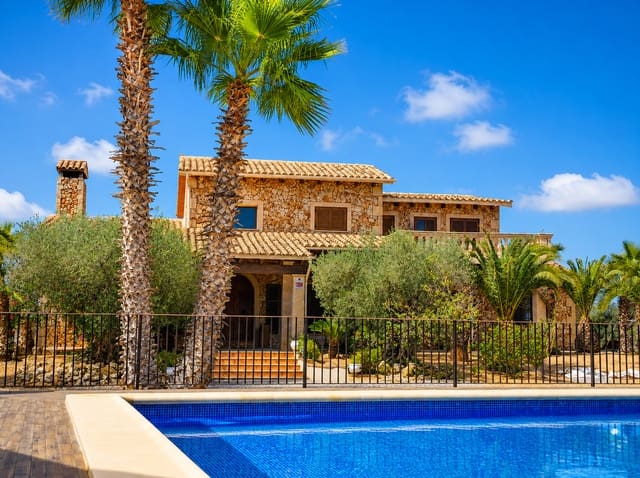 3 bedroom Finca/Country House for sale in Campos with pool garage - € 2,250,000 (Ref: 9950585)