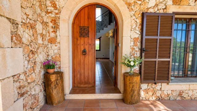 3 bedroom Finca/Country House for sale in Campos with pool garage - € 2,250,000 (Ref: 9950585)