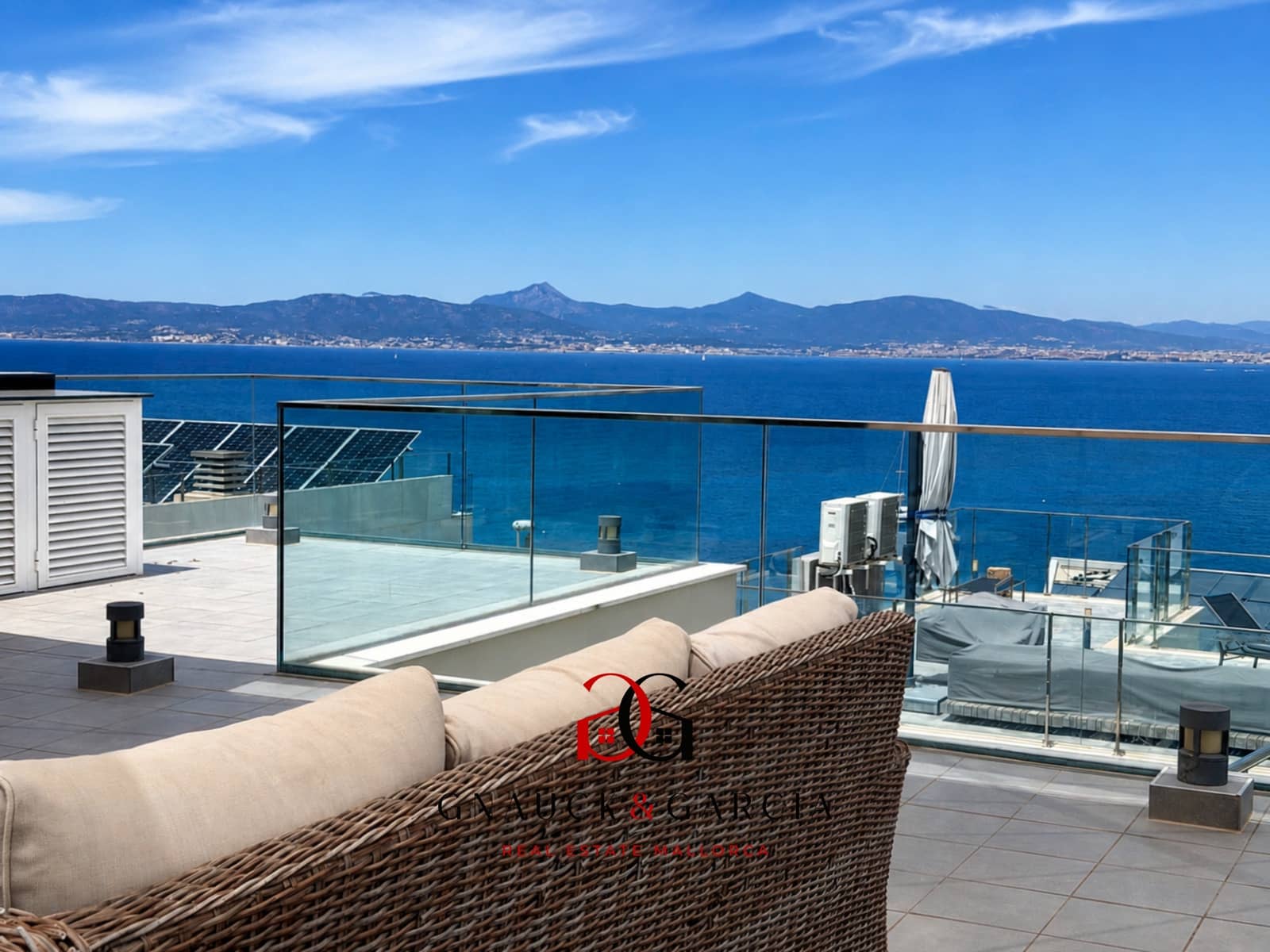 3 bedroom Villa for sale in Bellavista with pool garage - € 1,550,000 (Ref: 9961571)