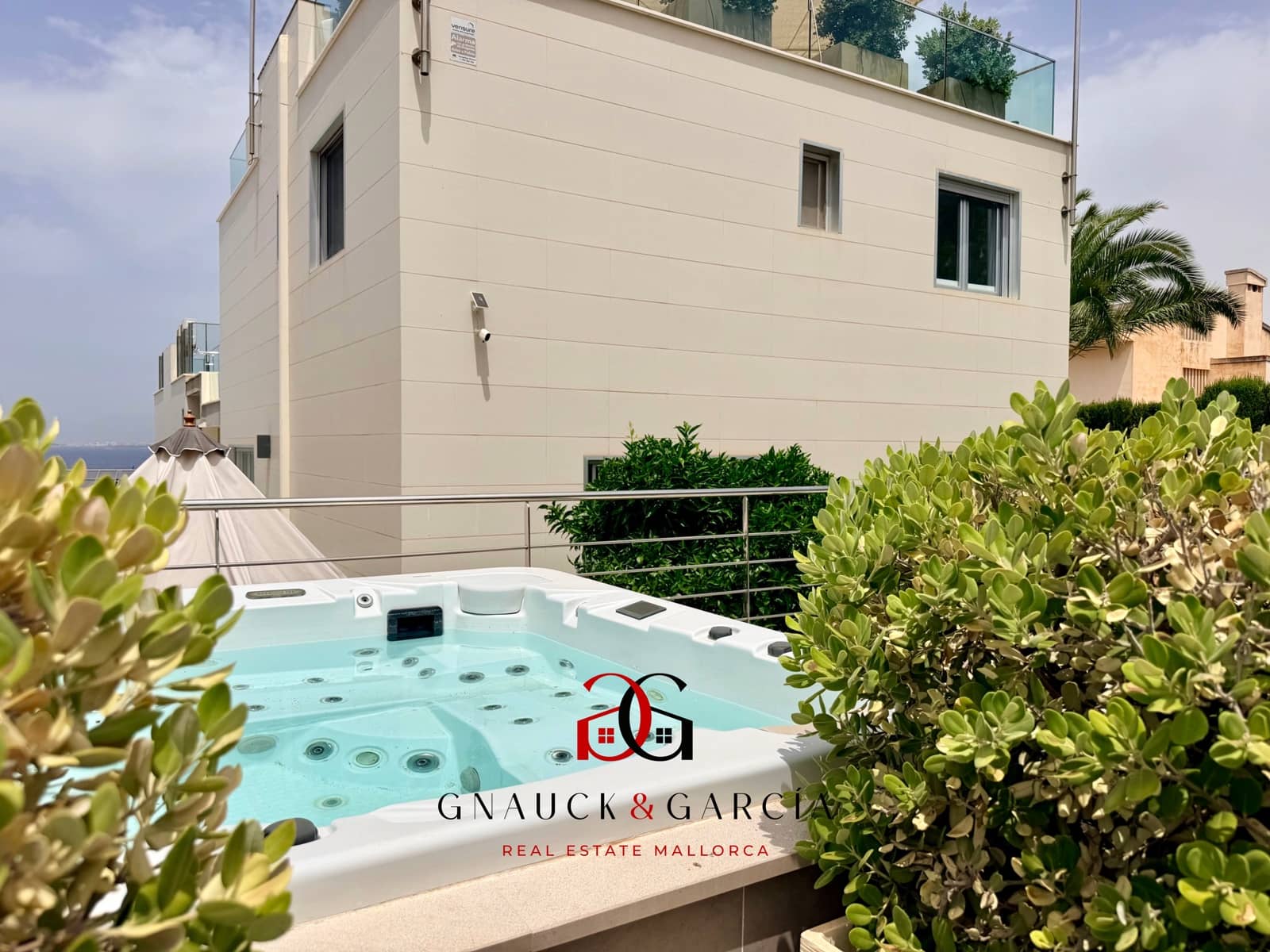 3 bedroom Villa for sale in Bellavista with pool garage - € 1,550,000 (Ref: 9961571)