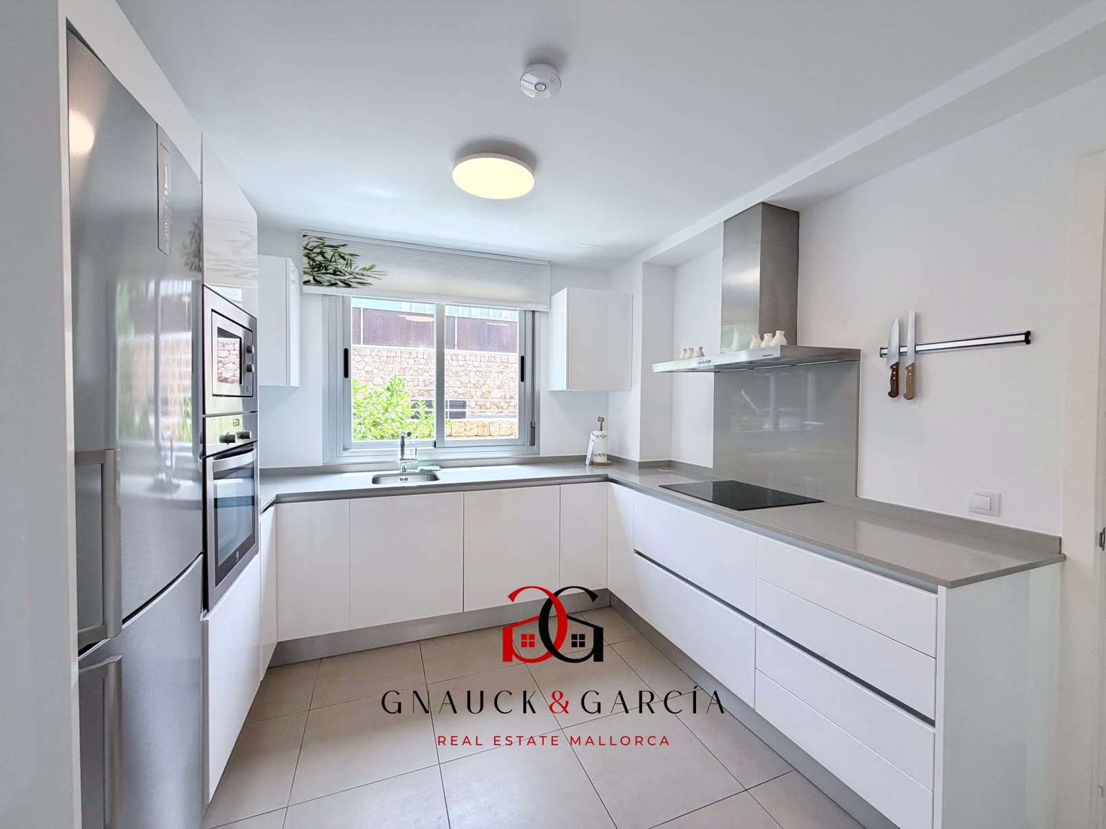 3 bedroom Villa for sale in Bellavista with pool garage - € 1,550,000 (Ref: 9961571)