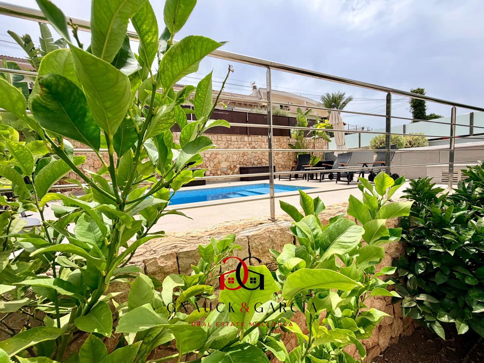 3 bedroom Villa for sale in Bellavista with pool garage - € 1,550,000 (Ref: 9961571)