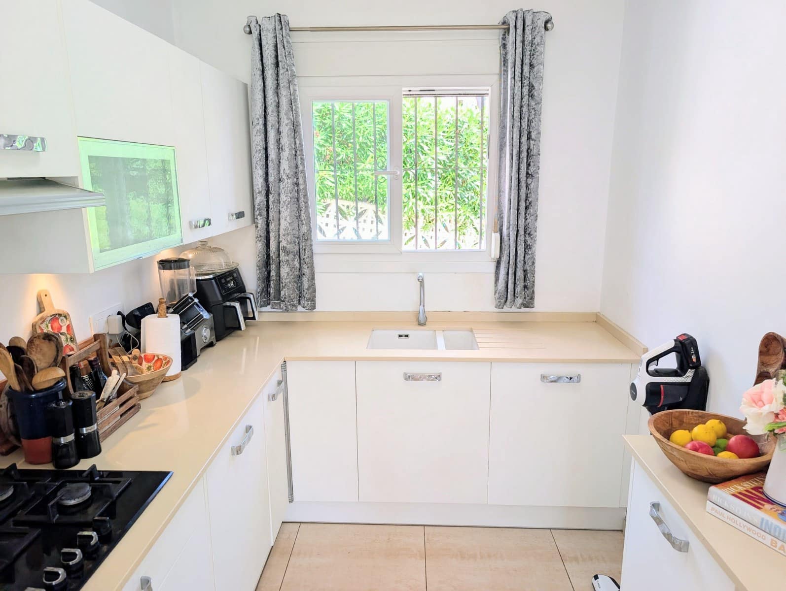 3 soveværelse Villa til salg i Moraira med swimmingpool garage - € 699.000 (Ref: 10024472)