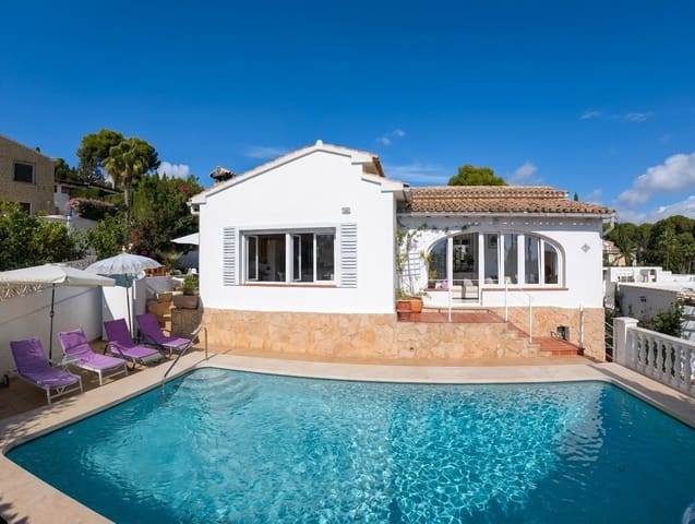 3 sypialnia Willa na sprzedaż w Moraira, Teulada-Moraira z basenem garażem - 699 000 € (Ref: 10024472)