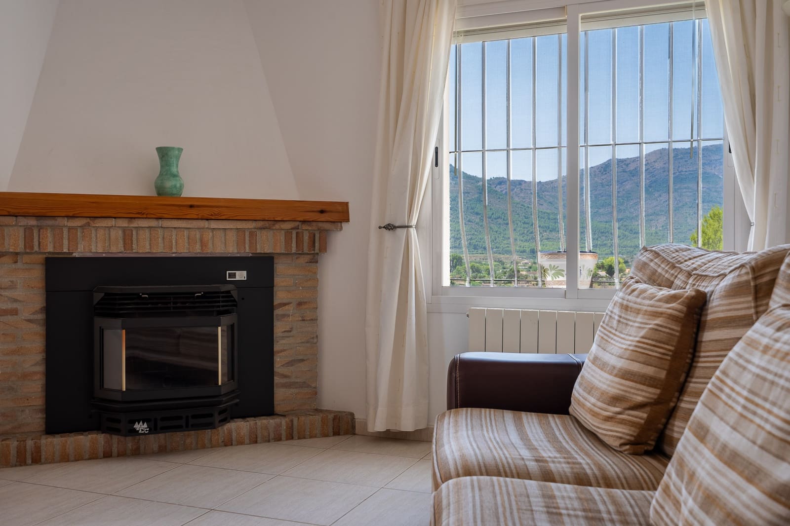 5 sypialnia Willa na sprzedaż w Jalon / Xalo z basenem - 599 000 € (Ref: 10024473)