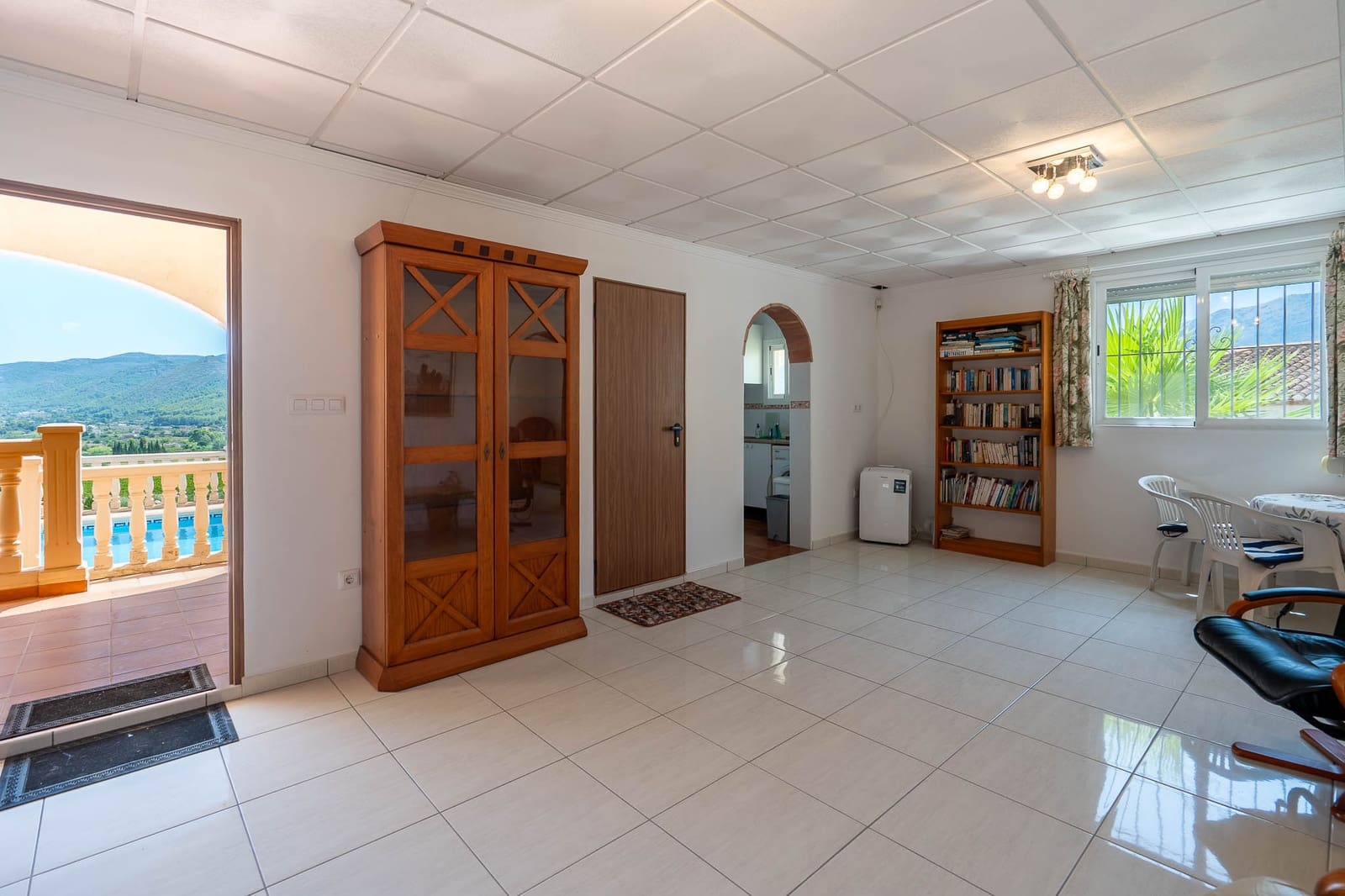 5 sypialnia Willa na sprzedaż w Jalon / Xalo z basenem - 599 000 € (Ref: 10024473)