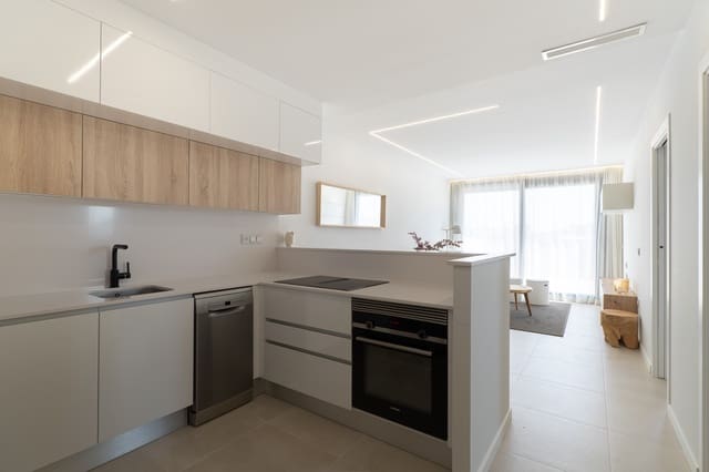 Apartamento de 3 habitaciones en Dénia en venta con piscina garaje - 650.000 € (Ref: 10024476)