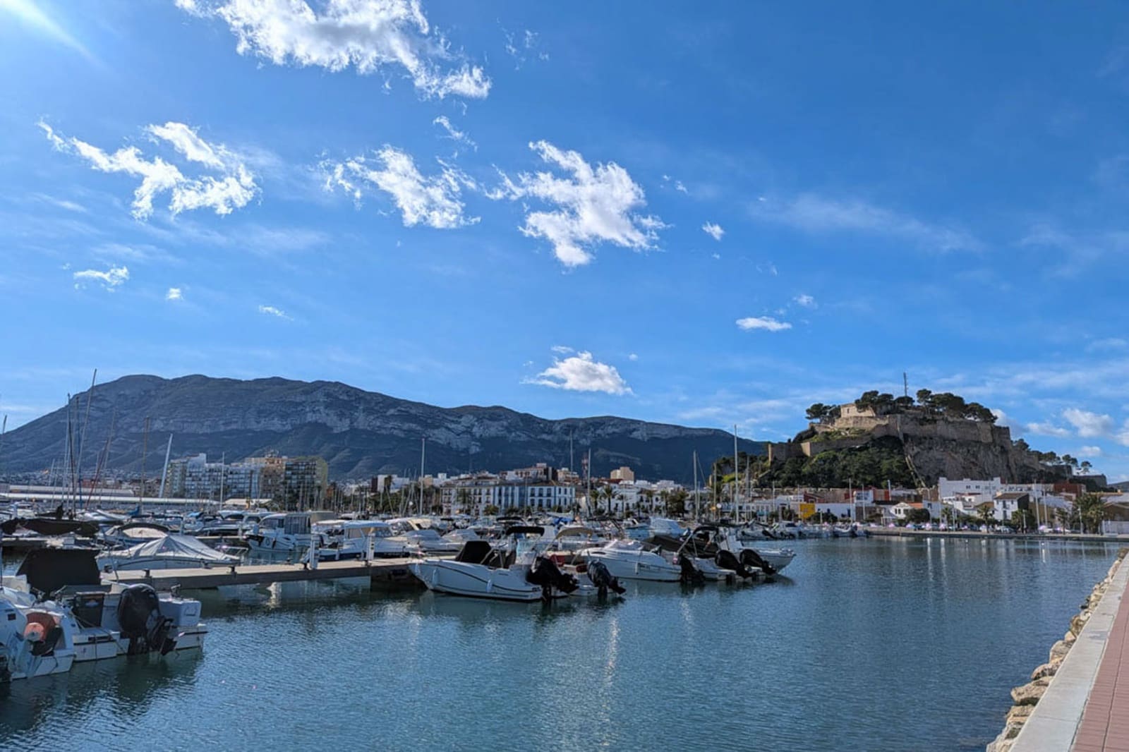 3 quarto Apartamento para venda em Denia com piscina garagem - 650 000 € (Ref: 10024476)