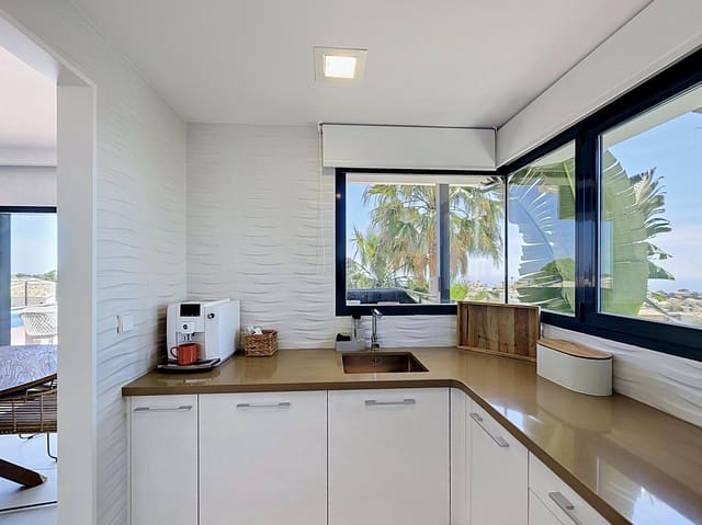5 sovrum Villa till salu i Benitachell / Benitatxell med pool garage - 1 380 000 € (Ref: 10041558)