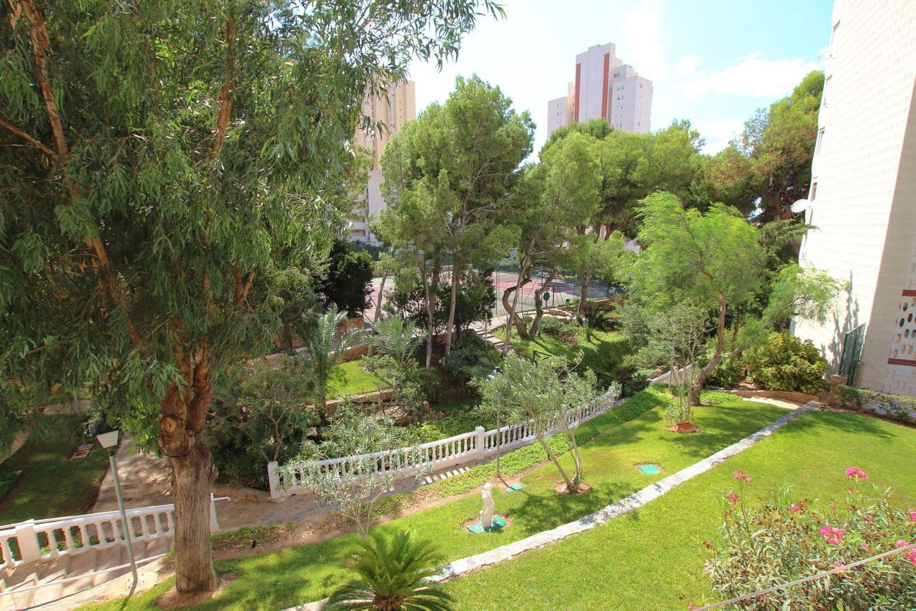 2 bedroom Apartment for sale in Benidorm with pool garage - € 175,000 (Ref: 10041562)