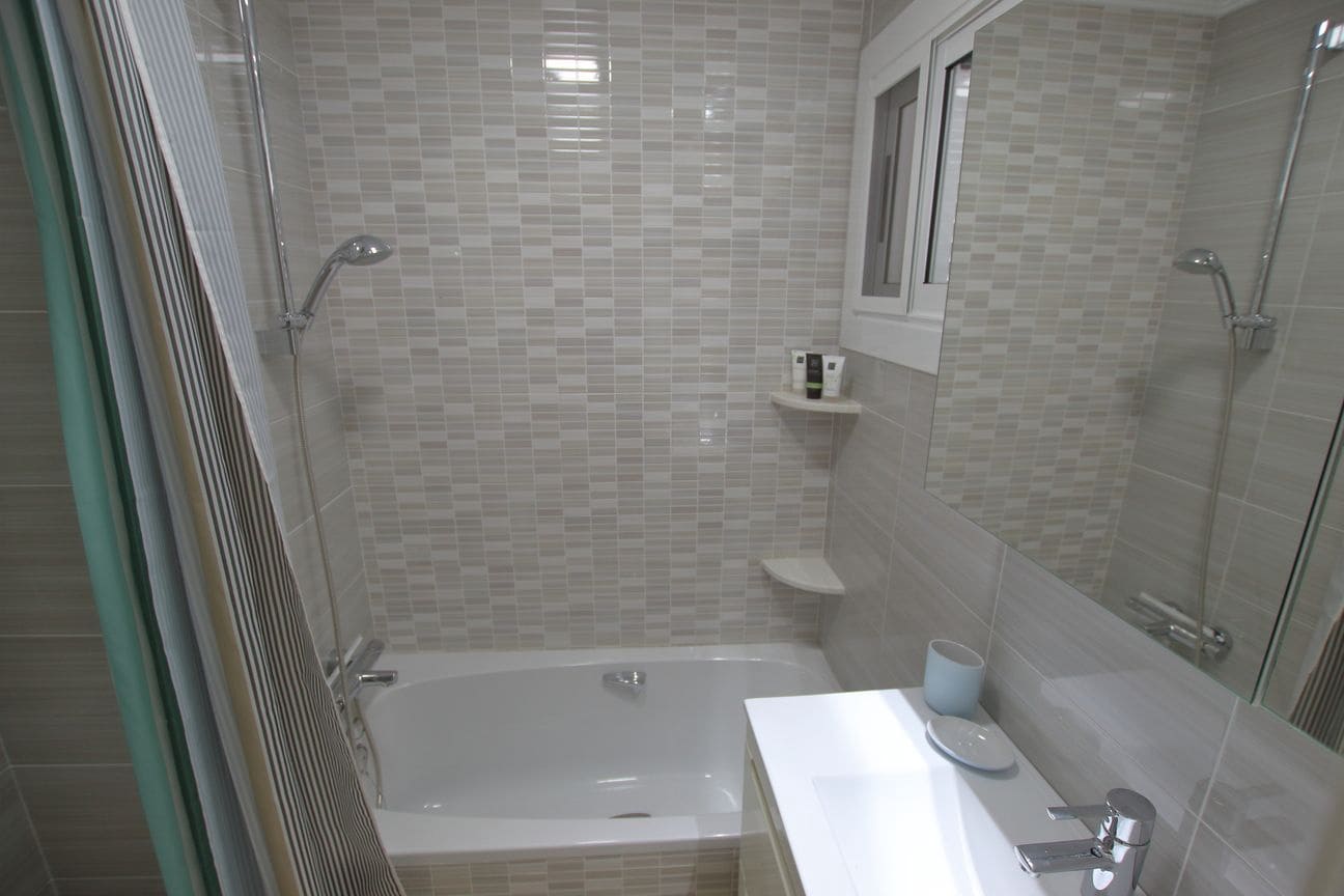 2 bedroom Apartment for sale in Benidorm with pool garage - € 175,000 (Ref: 10041562)