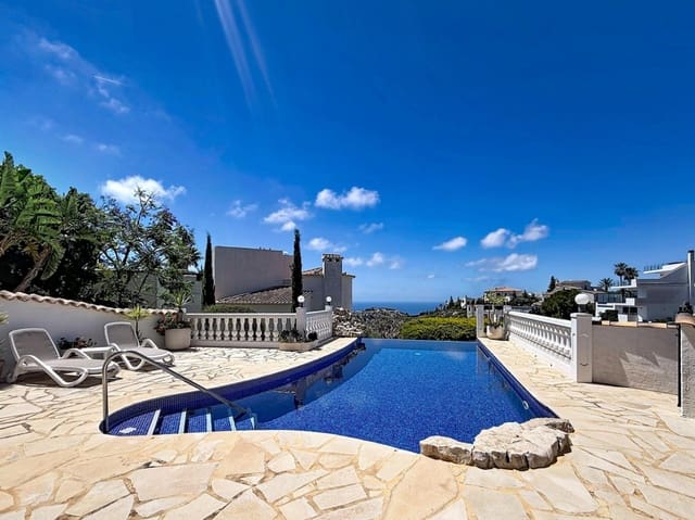 4 chambre Villa/Maison à vendre à Benitachell / Benitatxell avec piscine garage - 785 000 € (Ref: 10041566)