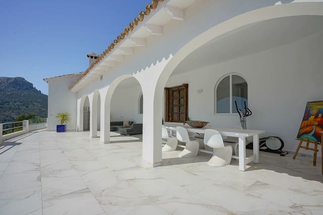 5 soverom Villa til salgs i Benissa med svømmebasseng garasje - € 2 480 000 (Ref: 10041569)