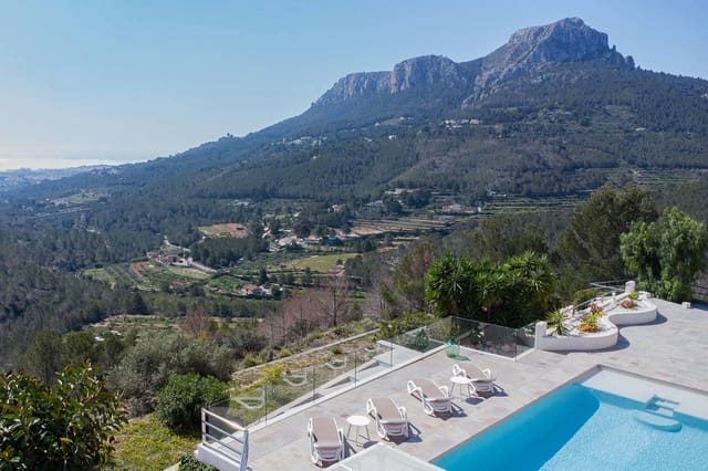 5 soverom Villa til salgs i Benissa med svømmebasseng garasje - € 2 480 000 (Ref: 10041569)