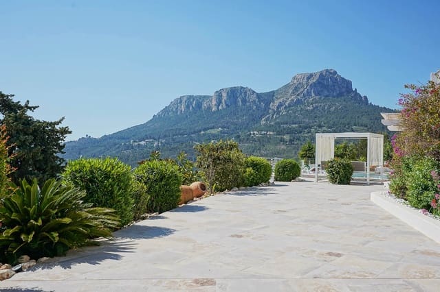 5 soverom Villa til salgs i Benissa med svømmebasseng garasje - € 2 480 000 (Ref: 10041569)