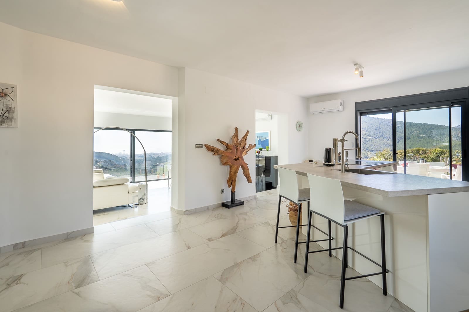 5 soverom Villa til salgs i Benissa med svømmebasseng garasje - € 2 480 000 (Ref: 10041569)