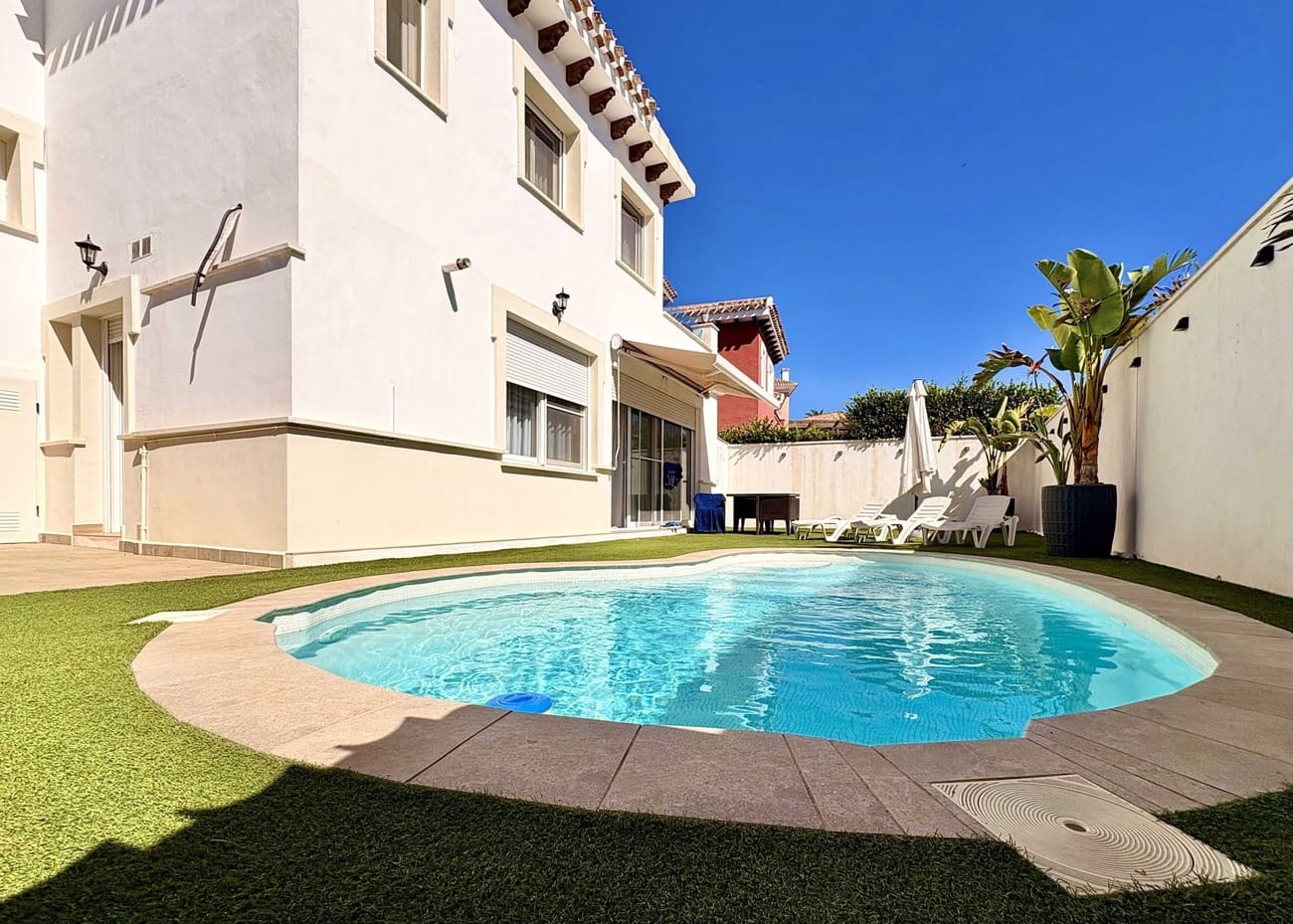 3 bedroom Villa for sale in Mar Menor Golf Resort with pool - € 585,000 (Ref: 10045668)