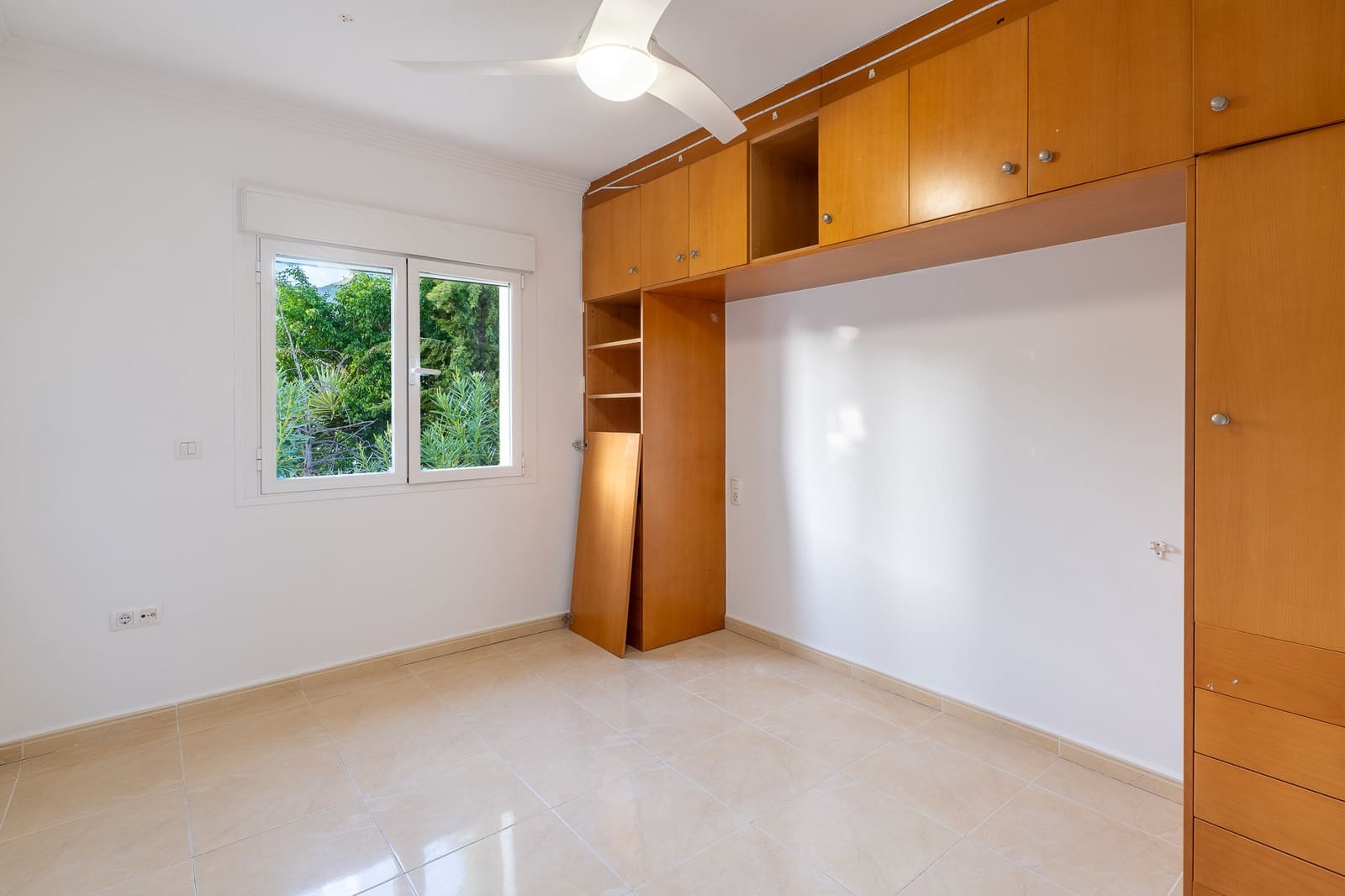 4 Zimmer Villa zu verkaufen in Beniarbeig mit Pool Garage - 850.000 € (Ref: 10059496)