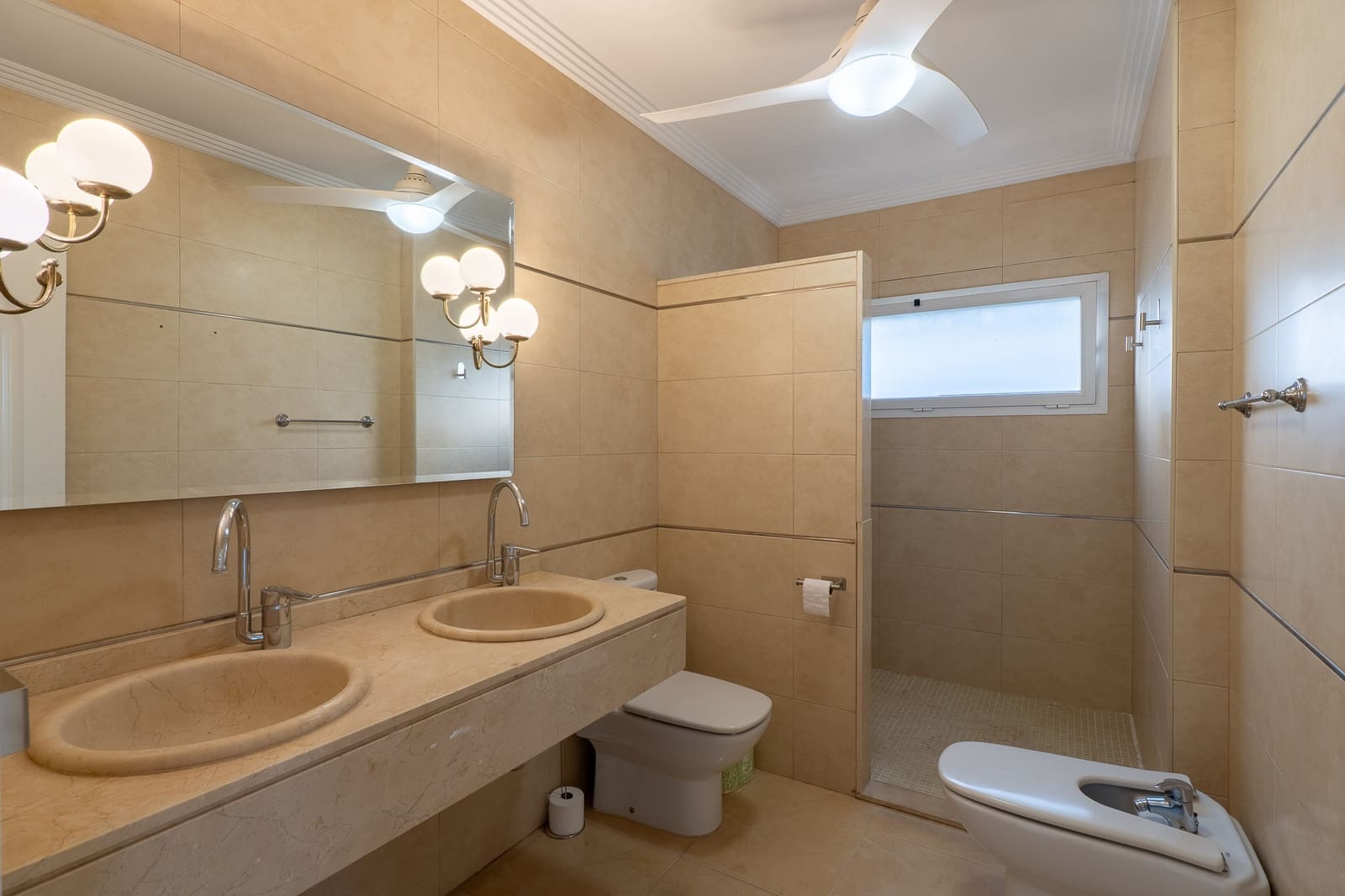 4 Zimmer Villa zu verkaufen in Beniarbeig mit Pool Garage - 850.000 € (Ref: 10059496)