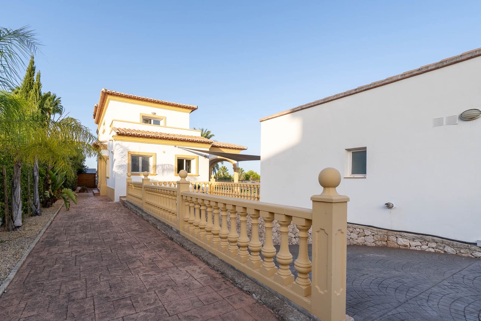 4 Zimmer Villa zu verkaufen in Beniarbeig mit Pool Garage - 850.000 € (Ref: 10059496)