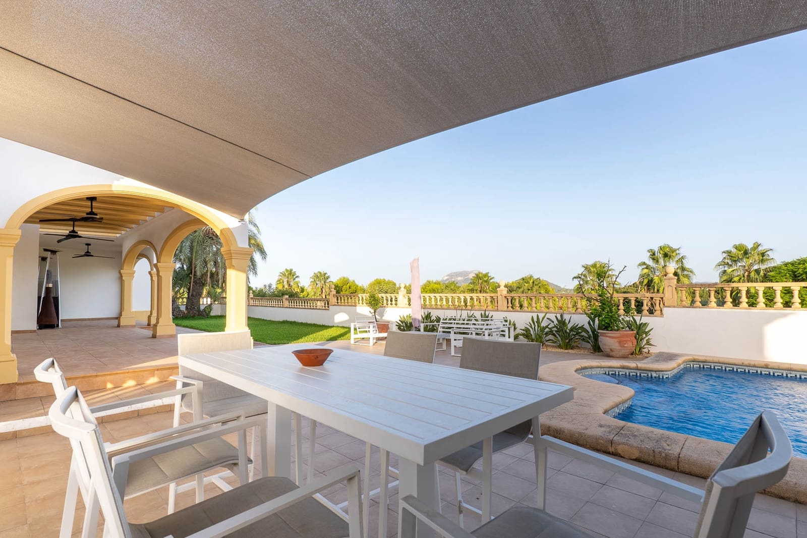 4 Zimmer Villa zu verkaufen in Beniarbeig mit Pool Garage - 850.000 € (Ref: 10059496)