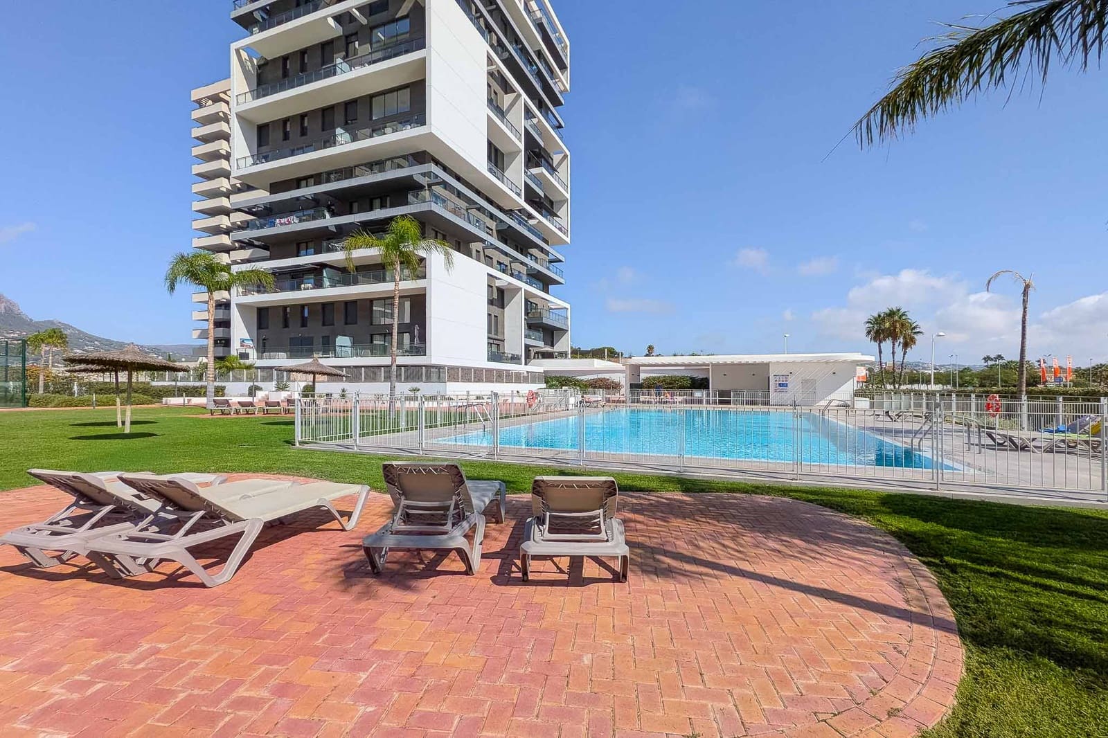 3 bedroom Apartment for sale in Calpe / Calp with pool garage - € 540,000 (Ref: 10064819)