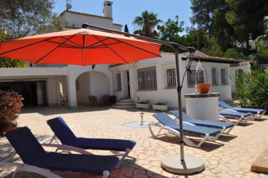 4 slaapkamer Villa te koop in Moraira met zwembad garage - € 850.000 (Ref: 10064822)